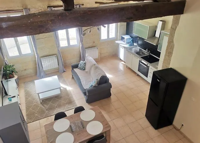 De La Cathedrale 2 Apartment *