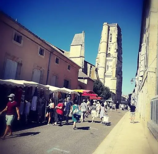 De La Cathedrale 2 * Lectoure